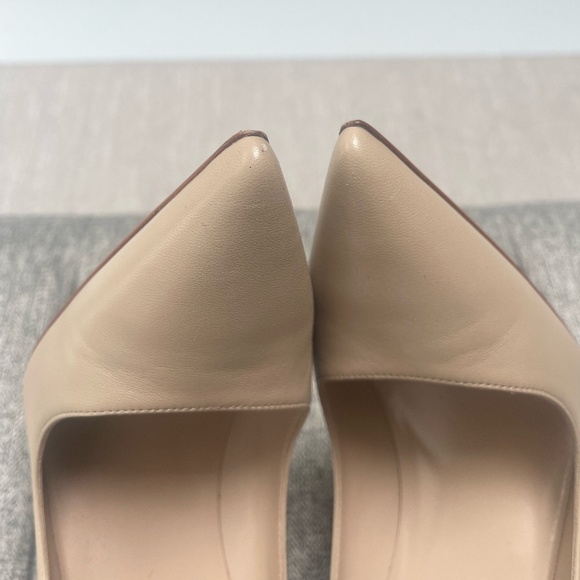 Christian Louboutin So Kate 120 , Nude1, EU39.5 (fits a US8.5 or US9) - Picture 6 of 6